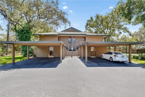 1306 Lennox Rd E #1306, PALM HARBOR