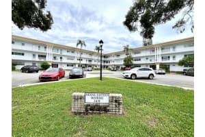 2431 Canadian Way #9, CLEARWATER