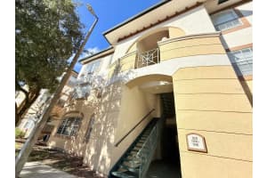 17112 Carrington Park Dr #932, TAMPA