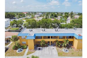 439 S Paula Dr #202, DUNEDIN