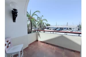 735 Dodecanese Blvd, TARPON SPRINGS