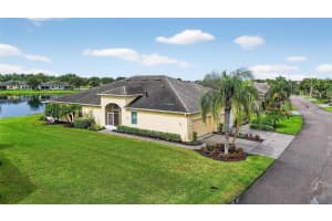 2226 Nottingham Greens Dr, SUN CITY CENTER