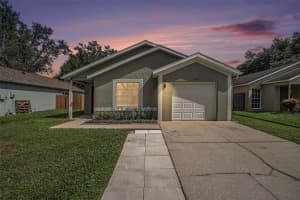 1330 Mohrlake Dr, BRANDON
