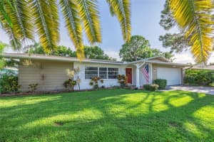 795 San Salvador Dr, DUNEDIN