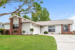 916 N Dean Cir, DELTONA