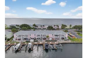 5175 Coquina Key Dr Se #d, ST PETERSBURG