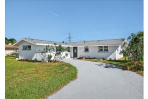 420 Palm Creek Dr, ENGLEWOOD