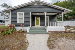 1202 E Giddens Ave, TAMPA
