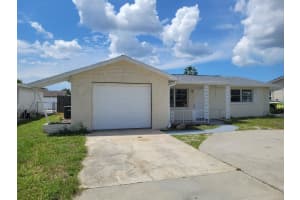 10015 Regency Park Blvd, PORT RICHEY
