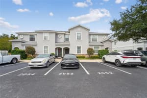 2052 Greenwood Valley Dr, PLANT CITY