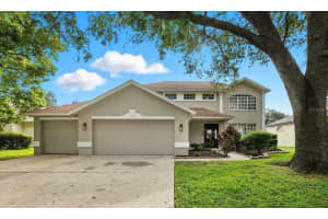 3512 Autumn Glen Dr, VALRICO
