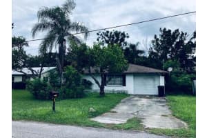 8607 Lafitte Dr, HUDSON