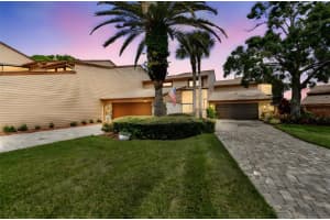 2455 Lake Point Ln, CLEARWATER