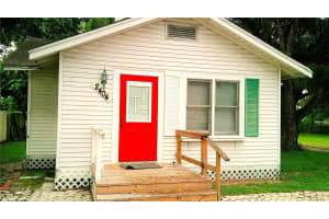 2404 S Kingsway Rd, SEFFNER