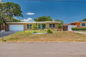 10911 Cherokee Dr, SEMINOLE