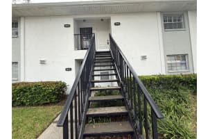 3802 N Oak Dr #w22, TAMPA
