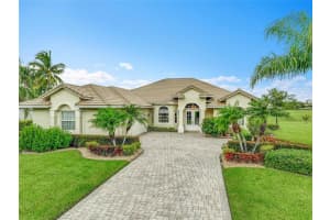 2997 Conifer Dr, FORT PIERCE