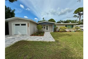 6351 Hampton Dr N, ST PETERSBURG