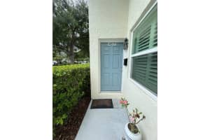 4517 W La Villa Ln, TAMPA