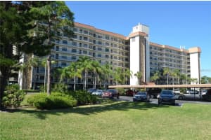 5400 Park St N #8, ST PETERSBURG