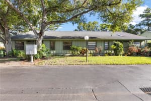 5015 Barrington Cir #201, SARASOTA