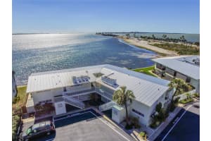 2570 Gary Cir #4, DUNEDIN