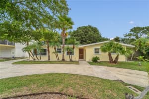 312 Lagoon Dr, PALM HARBOR
