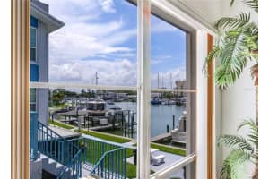171 Medallion Blvd #h, MADEIRA BEACH