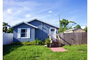 2933 56th Ave N, ST PETERSBURG