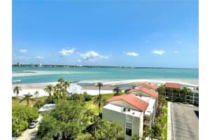 855 Bayway Blvd #907, CLEARWATER