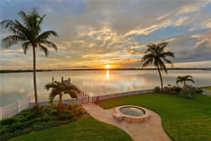 8488 35th Ave N, ST PETERSBURG