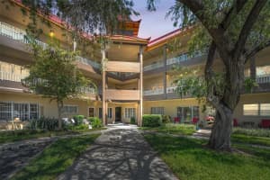 2402 Ecuadorian Way #10, CLEARWATER