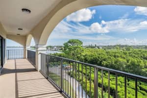 244 Mariner Dr, TARPON SPRINGS
