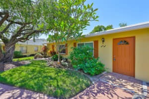 401 Dorchester Pl #69, SUN CITY CENTER