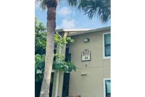 4045 Crockers Lake Blvd #27, SARASOTA