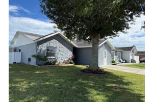 1342 Coolridge Dr, BRANDON