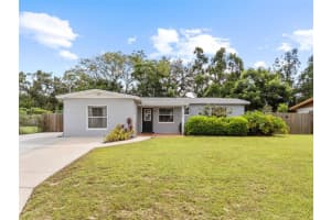 1109 W Camellia Dr, BRANDON