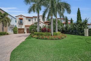 801 Brightwaters Blvd Ne, ST PETERSBURG