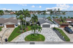 1236 79th St S, ST PETERSBURG