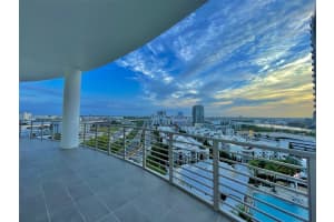 449 S 12th St #1401, TAMPA