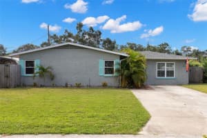 1224 80th Ave N, ST PETERSBURG