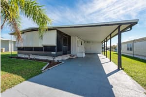 3920 Kim Dr, WESLEY CHAPEL