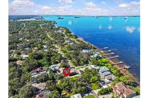 510 N Mayo St, CRYSTAL BEACH