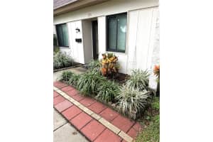 1175 Mission Cir #1175, CLEARWATER