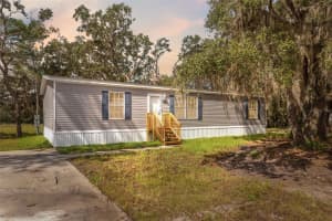 18223 Long Lake Dr, HUDSON