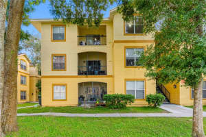 5608 Pinnacle Heights Cir #303, TAMPA