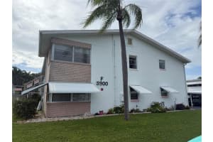 5900 21st St N #10, ST PETERSBURG