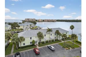 5153 Salmon Dr Se #d, ST PETERSBURG 5153 Salmon Dr Se #d, ST PETERSBURG