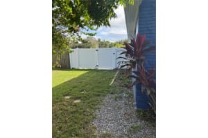 2113 E Lumsden Rd, VALRICO 2113 E Lumsden Rd, VALRICO