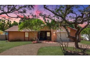 2010 Pinellas Point Dr S, ST PETERSBURG